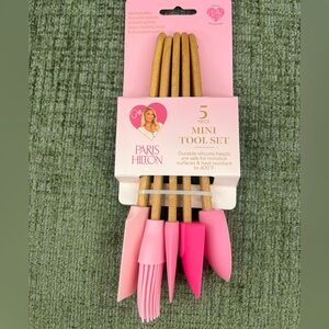Paris Hilton 5pc Pink Silicone Tool Set